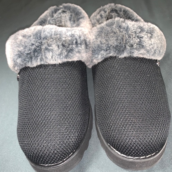skechers faux fur slippers